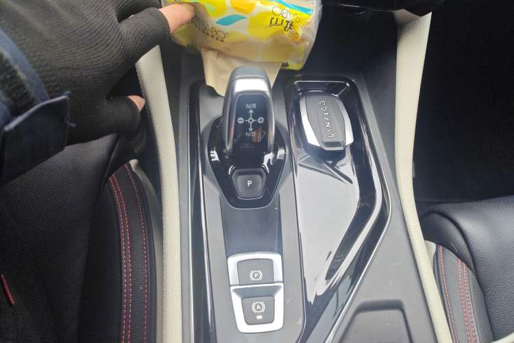 Used Lynk & Co 02 2018 1.5T DCT Two-Wheel Drive Zhaopu Version China V Standard