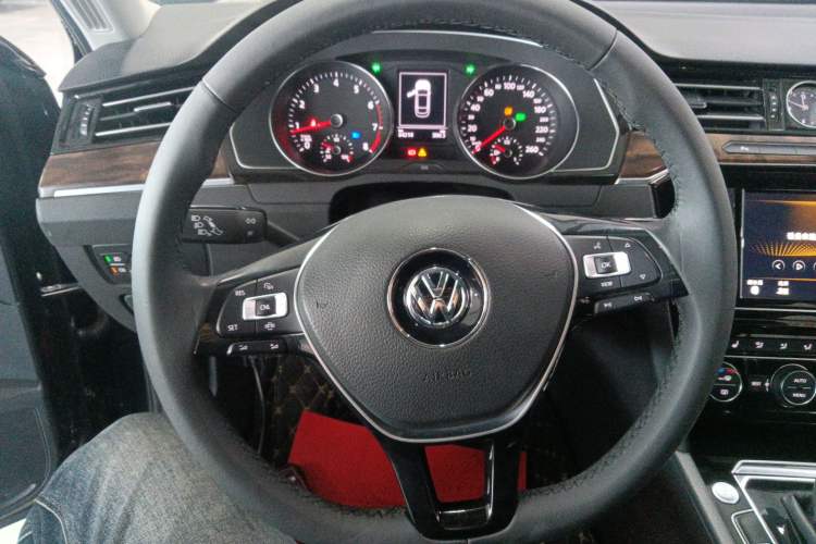 Used Volkswagen Magotan 2019 330TSI DSG Luxury Model China V Standard
