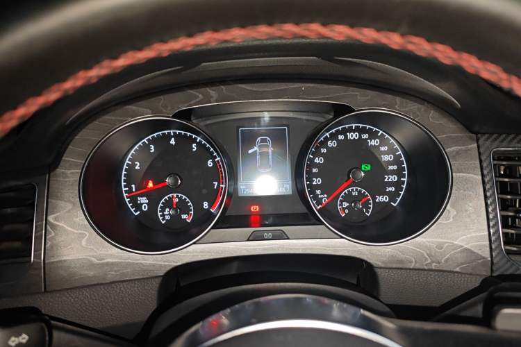 Used Volkswagen Golf Sportsvan 2016 280TSI Automatic Luxury Model Instrument Cluster