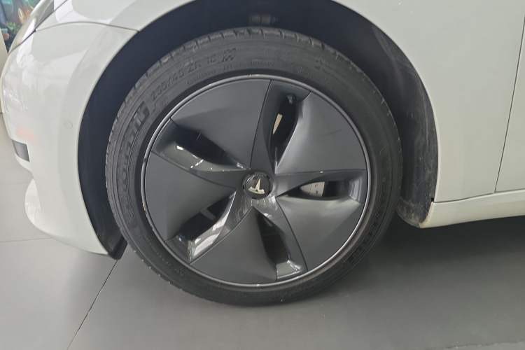 Used Tesla Model 3 2020 Revised Version Standard Range Rear-Wheel Drive – Upgraded Edition
