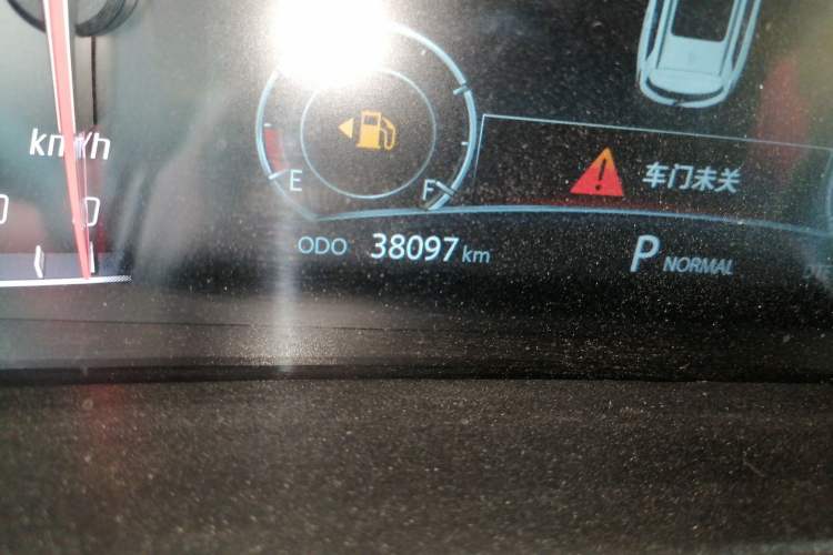Used CHANGAN CS75 2020 280T DCT Luxury Model China VI Standard

