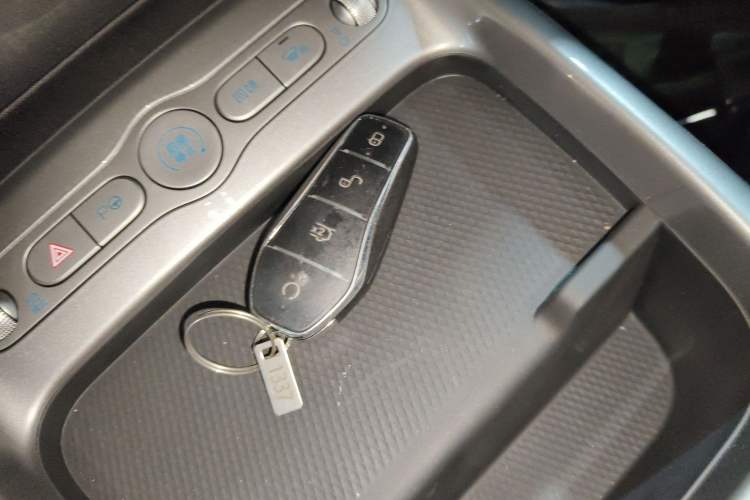 Used BYD Dolphin 2025 Smart Drive Version 420 km Freedom Edition
