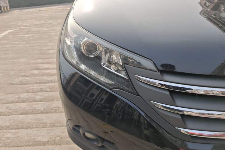 Used Honda CR-V 2012 2.0L two-wheel drive urban version
