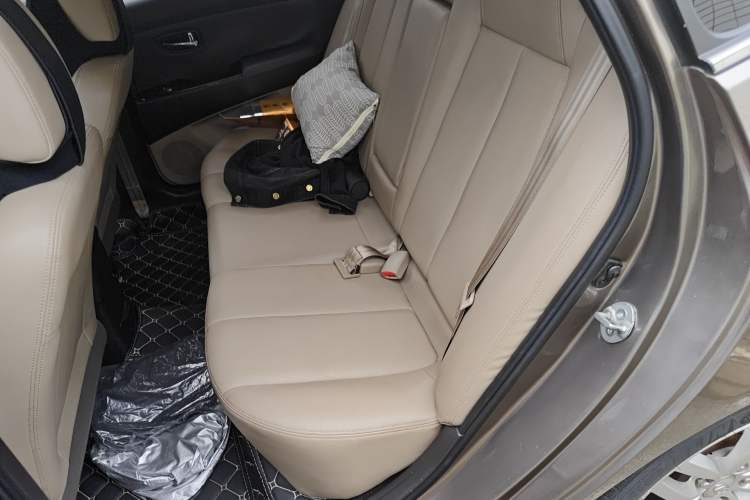 Used Hyundai Celesta 2011 1.6L Automatic Luxury Version Left Rear Seat