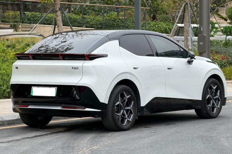 Used Lynk & Co Z20 2025 530 km Range Rear-Wheel Drive Max