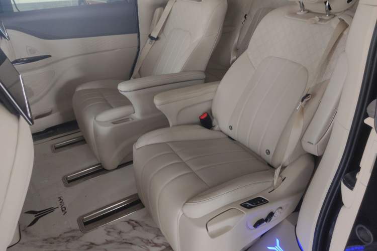 Used VOYAH Dream 2022 Low-Carbon Edition Home