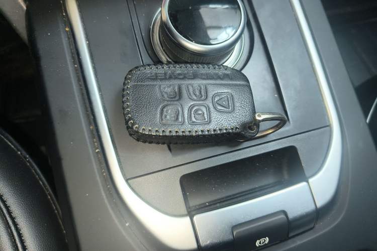 Used Land Rover Discovery Sport 2019 240 PS SE Version China V Standard