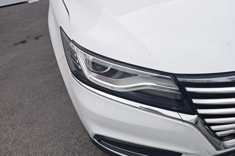 Used Roewe RX5 2022 330TGI Automatic National Style Edition Right Front Headlight