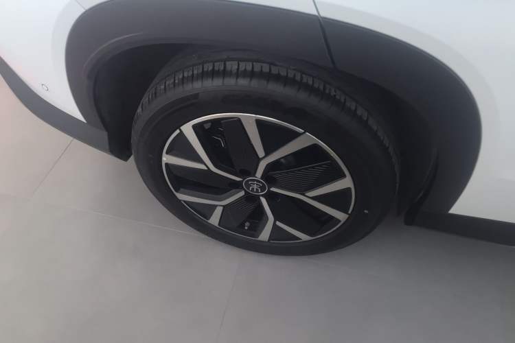 Used BYD Song L DM-i 2025 Intelligent Driving Version 160 km Beyond-Range Type
