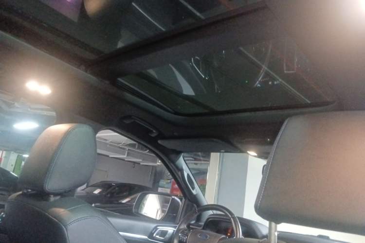 Used Ford Everest 2020 Sport Edition 2.3T Gasoline Automatic 4x4 Flagship Model with 7 Seats