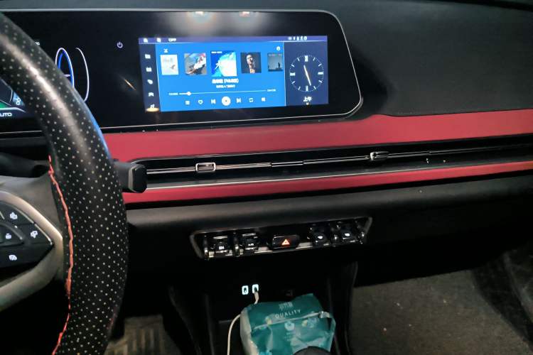 Used ORA Good Cat 2021 500km Long-Range Poseidon Edition Lithium-Ion Battery