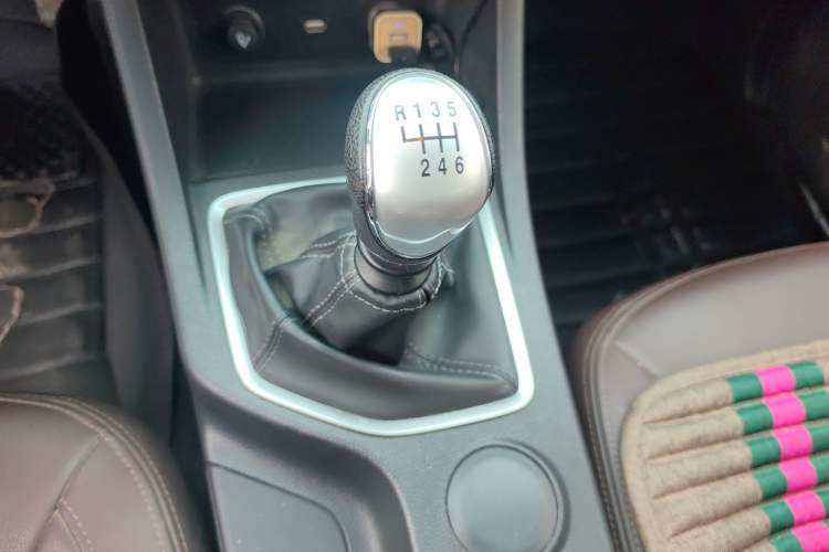 Used Great Wall Wingle 7 2020 2.0T Diesel Two-Wheel-Drive Crown Champion Business-Grade Large Double-Cab GW4D20M
