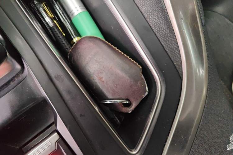 Used Peugeot 5008 2017 380THP 7-Seater Elite Edition