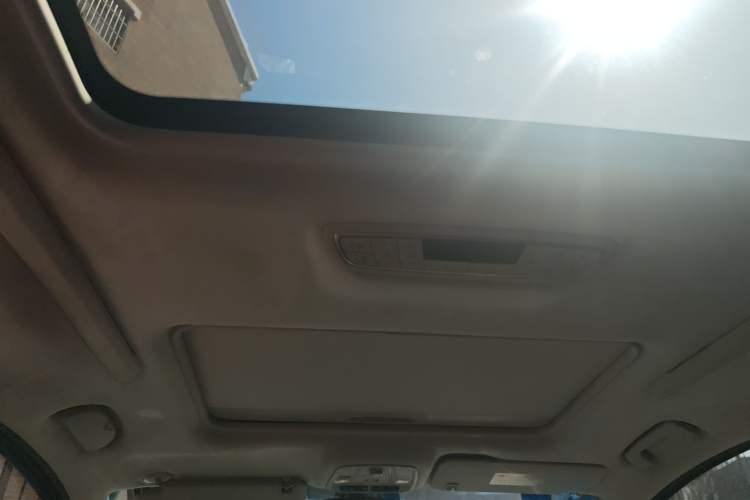 Used Buick GL8 2017 28T Avenir Avia National Emission Standard V
