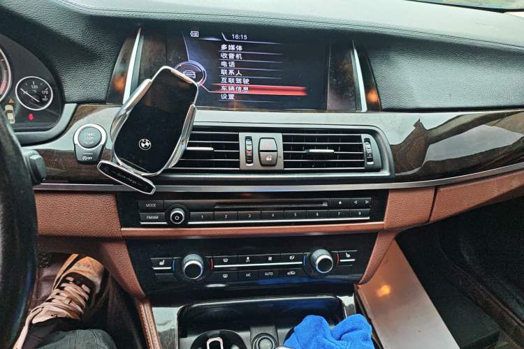 Used BMW 5 Series 2014 525Li Leading Model