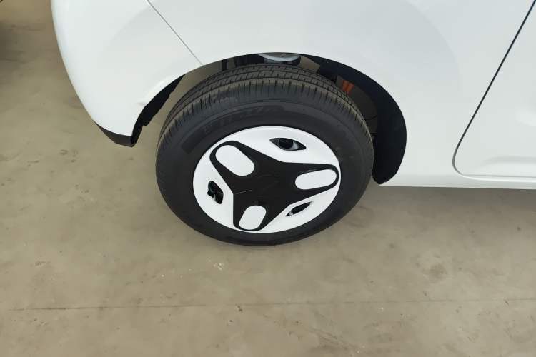 Used Geely Galaxy Panda 2025 210 km – Yuanqi Bear
