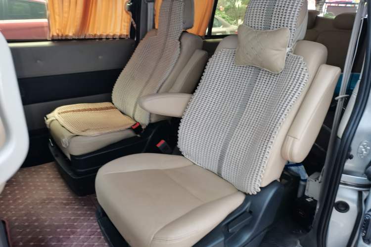 Used Jinbei Grace 2016 2.0L Classic Edition Standard Model Short Wheelbase 7 Seats