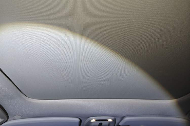 Used Volvo V40 2014 2.0T Zhiya Edition
