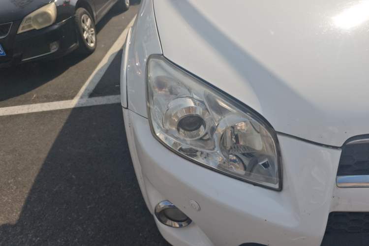 Used Toyota RAV4 2011 2.0L Automatic Luxury Edition Right Front Headlight