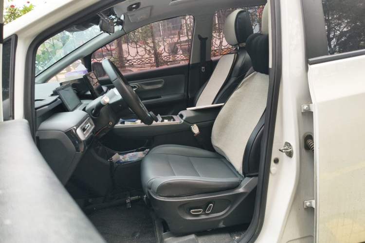 Used AION Y 2023 Plus 510 Smart Edition
