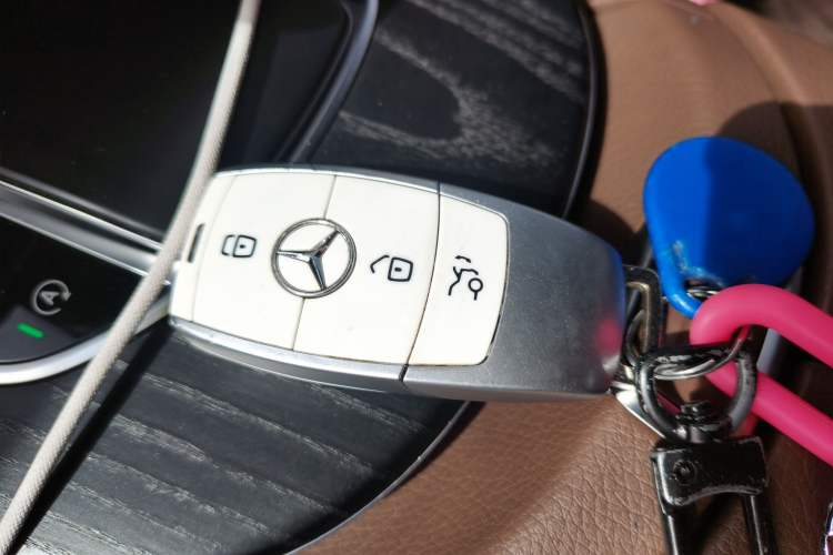 Used Mercedes-Benz E-Class 2022 E 260 L
