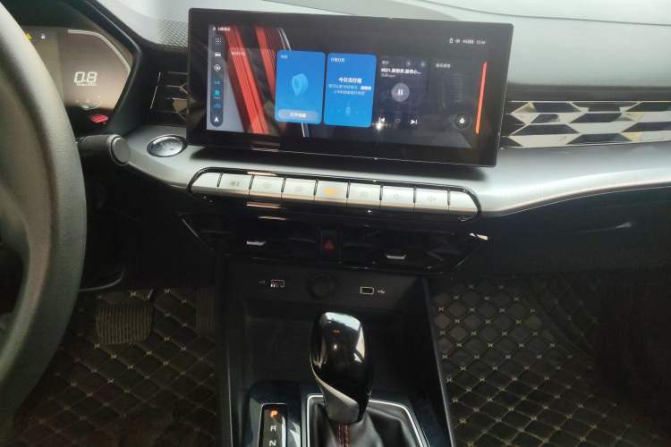 Used MG 5 2021 180 DVVT CVT Youth Luxury Edition
