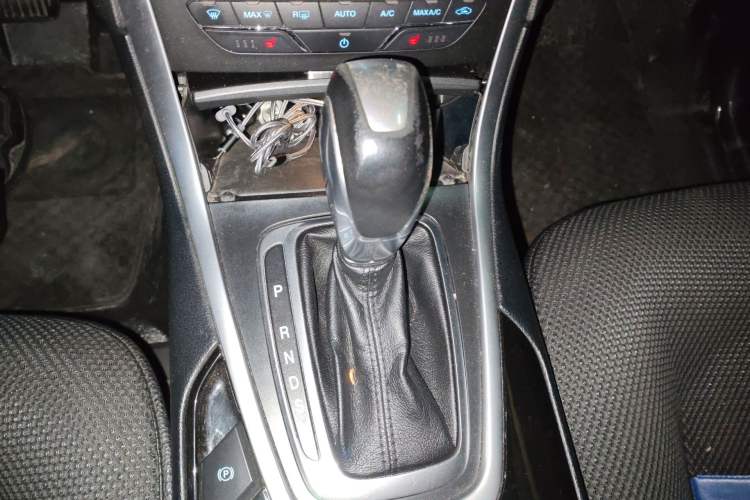 Used Ford Edge 2016 EcoBoost 245 Four-Wheel Drive Titanium Edition 7-Seater
