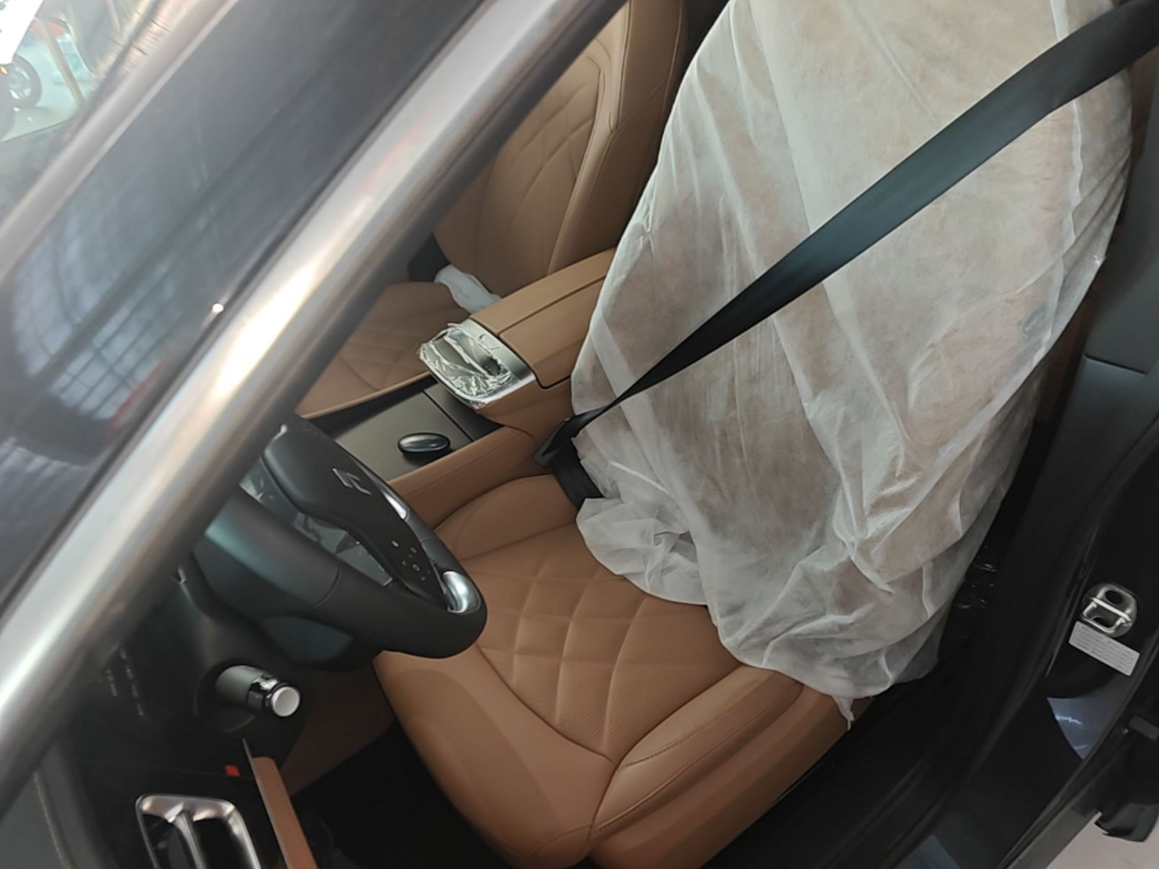 Vordere Reihe im Auto