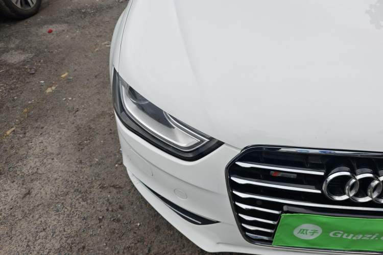 Used Audi A4L 2016 35 TFSI Automatic Comfort Model Right Front Headlight