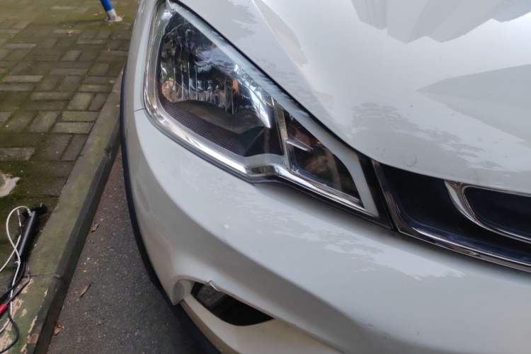 Used Geely Auto Vision X1 2017 1.3L Automatic Player Edition Right Front Headlight