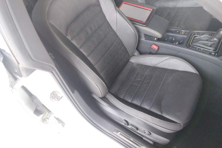 Used Volkswagen FAW-Volkswagen CC 2021 380TSI Striking Edition