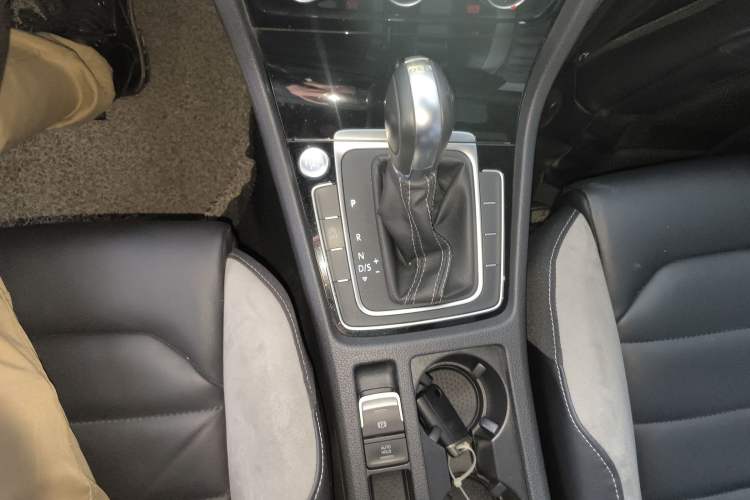 Used Volkswagen Golf 2020 Charming Edition 280TSI DSG R-Line