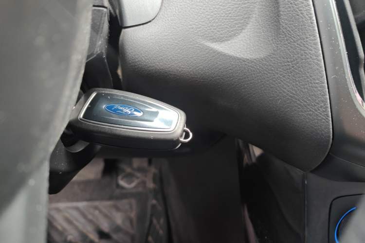 Used Ford Focus 2015 Hatchback 1.6L Automatic Fashion Edition