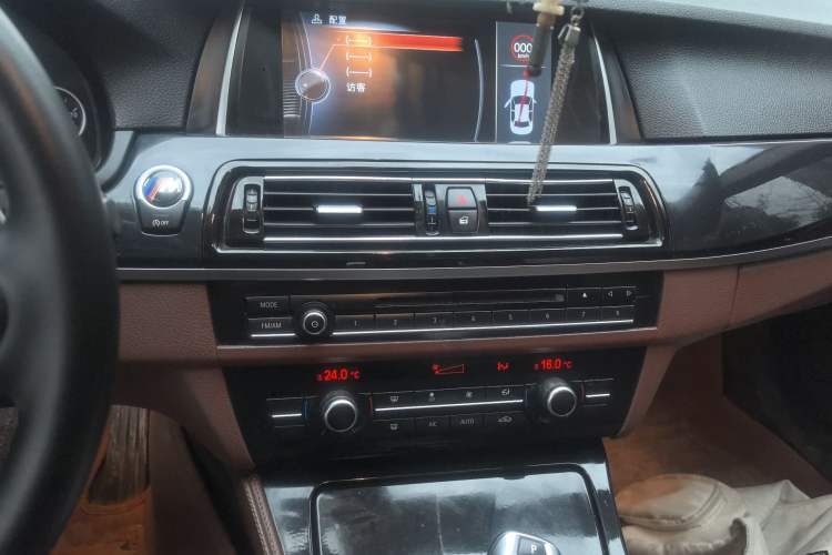 Used BMW 5 Series 2014 520Li Elegant Model