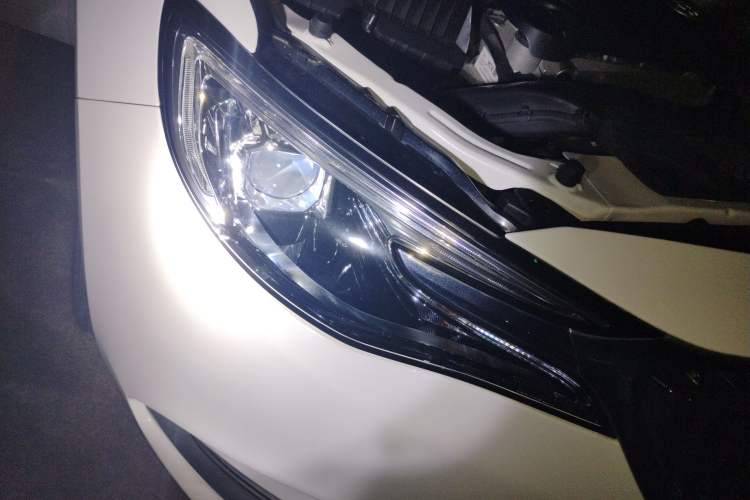 Used Buick GT 2021 Revised Version Flagship 1.5L Automatic Elite Edition Right Front Headlight