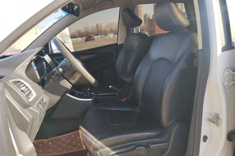 Used Baojun 560 2016 1.8L Manual Value Edition
