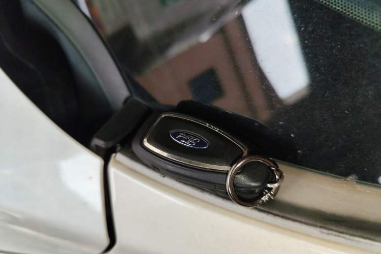 Used Ford Kuga 2015 2.0L GTDi Four-Wheel Drive Prestige Model Vehicle Key