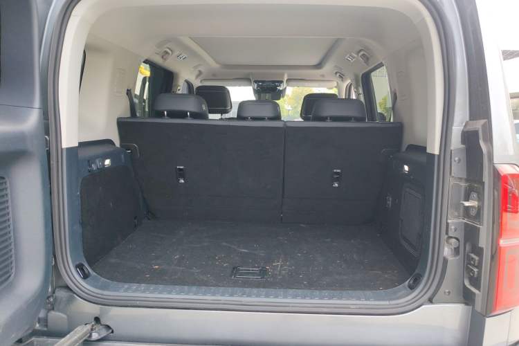 Used Formula Leopard 5 2025 TianShen Intelligent Driving Ultra Edition Trunk