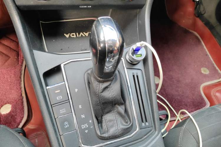 Used Volkswagen Lavida 2021 1.5L Automatic Vision Edition Gear Lever