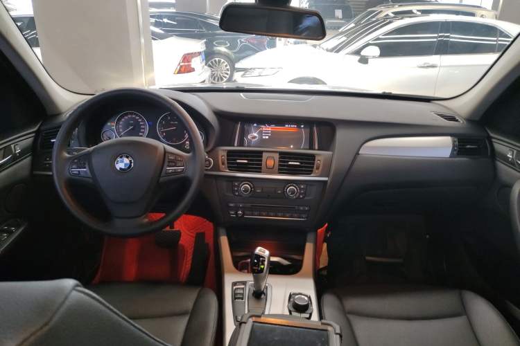 Used BMW X3 2016 sDrive20i
