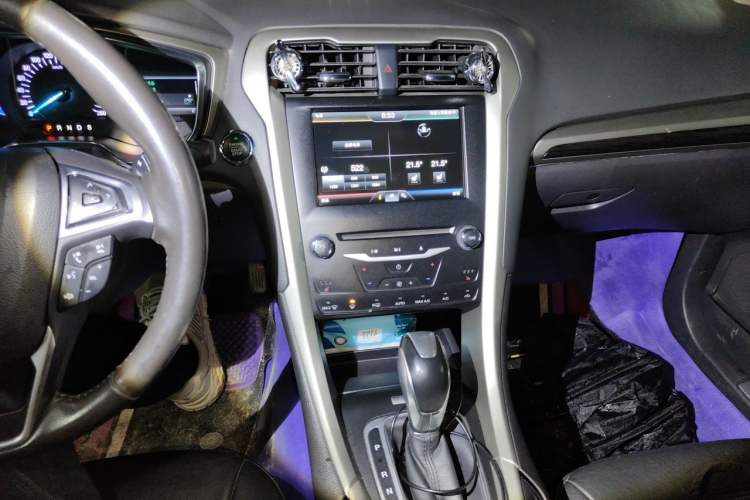 Used Ford Mondeo 2013 2.0L GTDi 200 Luxury Model
