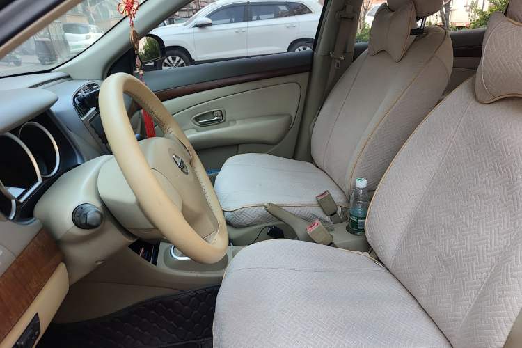 Used Nissan Sylphy 2012 Classic 1.6XE Manual Comfort Edition Left Front Seat