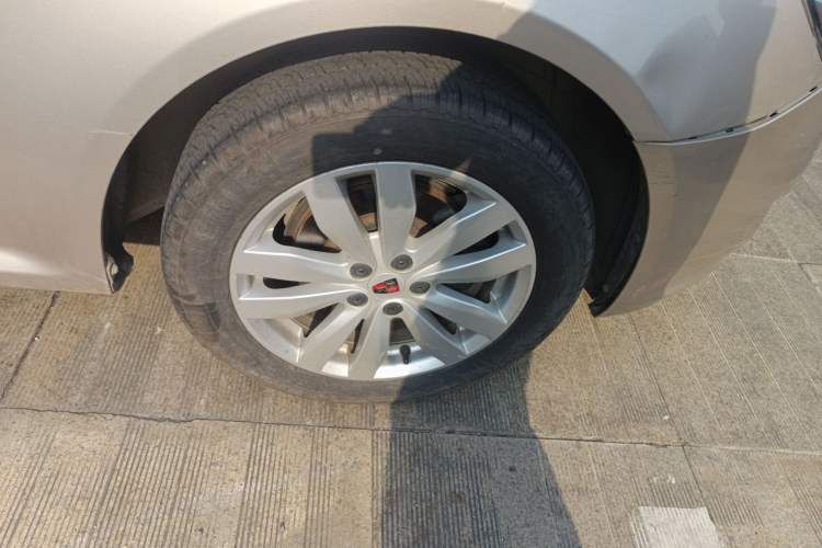 Used Roewe 350 2015 1.5L Manual Luxury Sunroof Edition