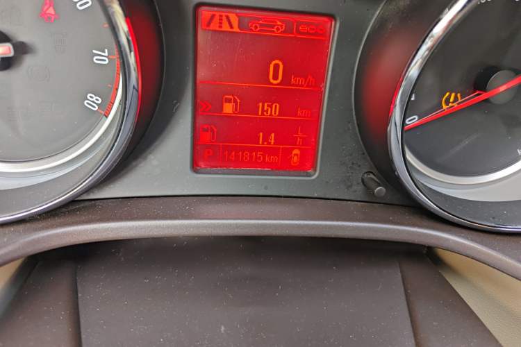 Used Opel Insignia 2013 2.0T Two-Wheel-Drive Luxury Version