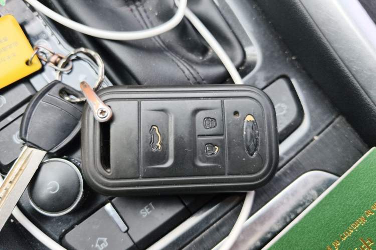 Used Chery Tiggo 8 2018 1.5 TCI Automatic Luxury 7-Seater Vehicle Key