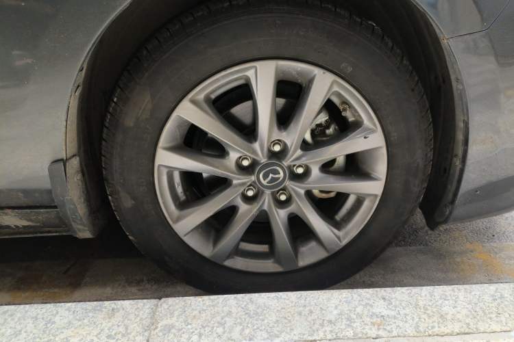 Used Mazda 3 Axela 2020 1.5L Automatic ZhiMei Edition