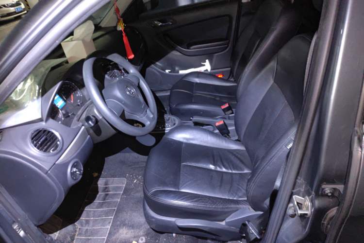 Used Volkswagen Lavida 2011 1.6L Automatic Premium Edition Left Front Seat