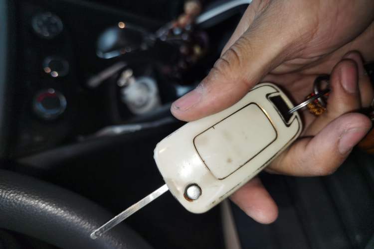 Used Chevrolet Cavalier 2019 320 Automatic Enjoyment with Sunroof Vehicle Key