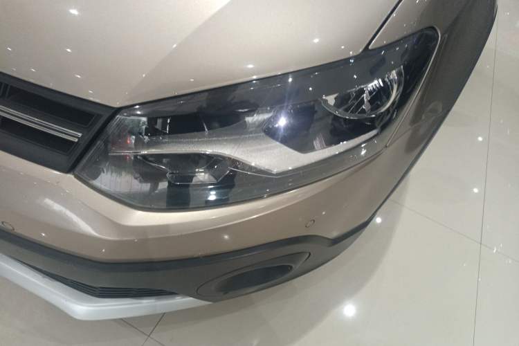 Used Volkswagen Polo 2014 1.6L Cross Polo Automatic