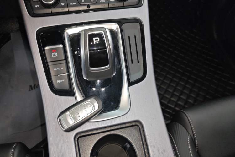 Used Geely Auto Emgrand X7 Sport 2021 Million Edition 1.8TD DCT Two-Wheel Drive Comfort Model
